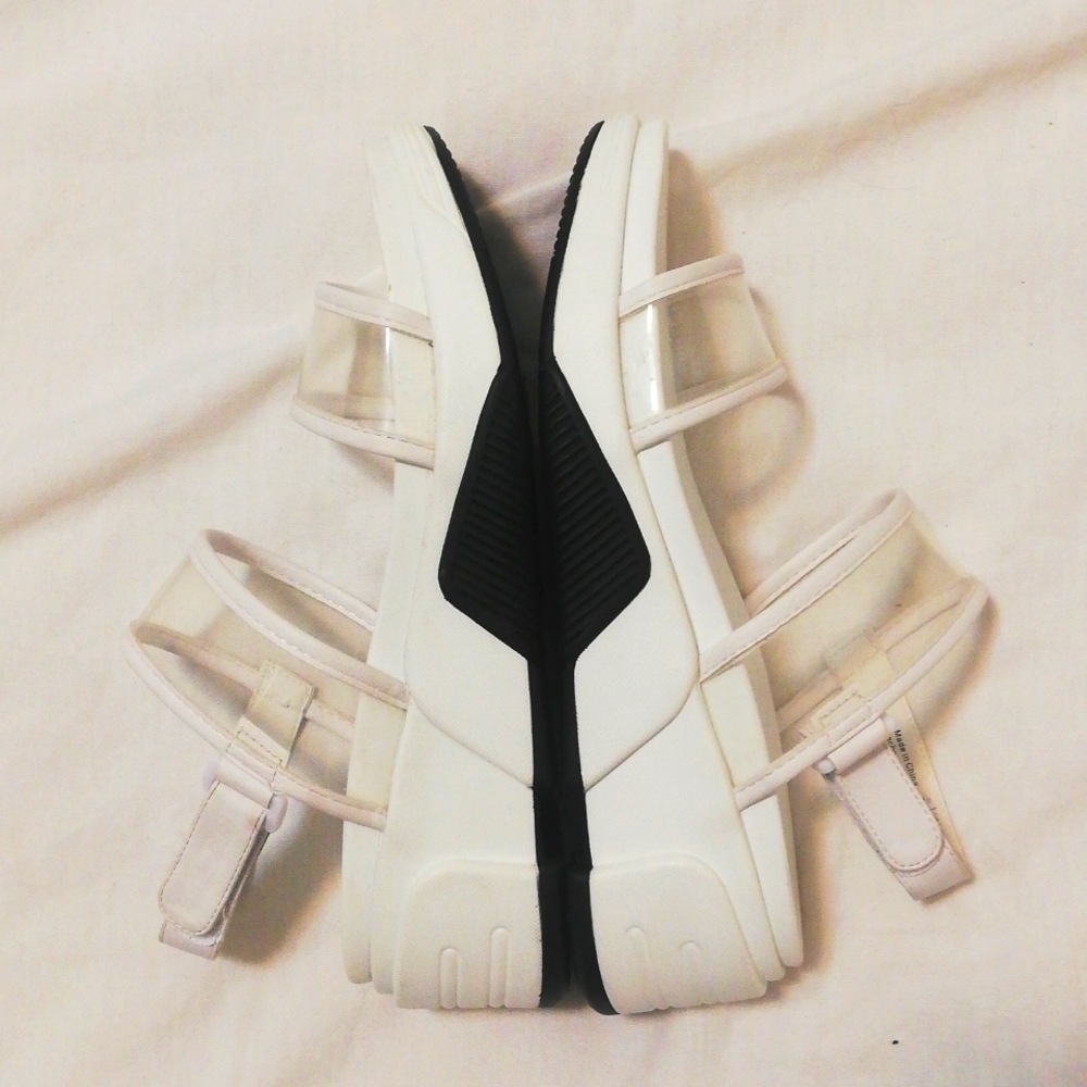 SOLD Bright white & black wedge platform sandal